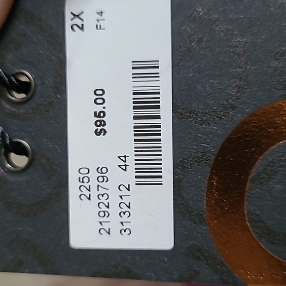 Women's Love & Legend dress - Picture 6 of 7